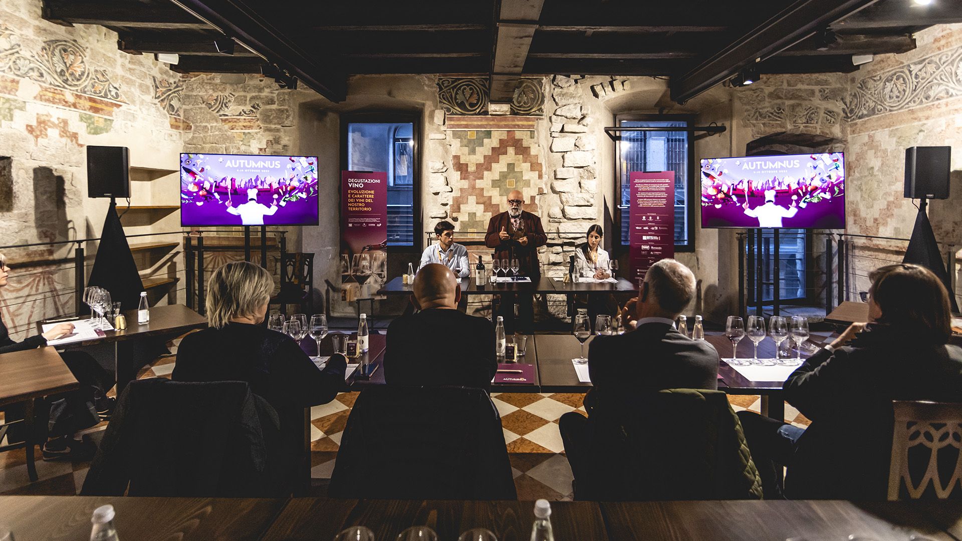     egustazioni vino sommelier cantine torre massarello autumnus